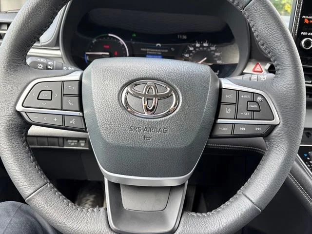 Used 2026 Beige Toyota XLE image 17