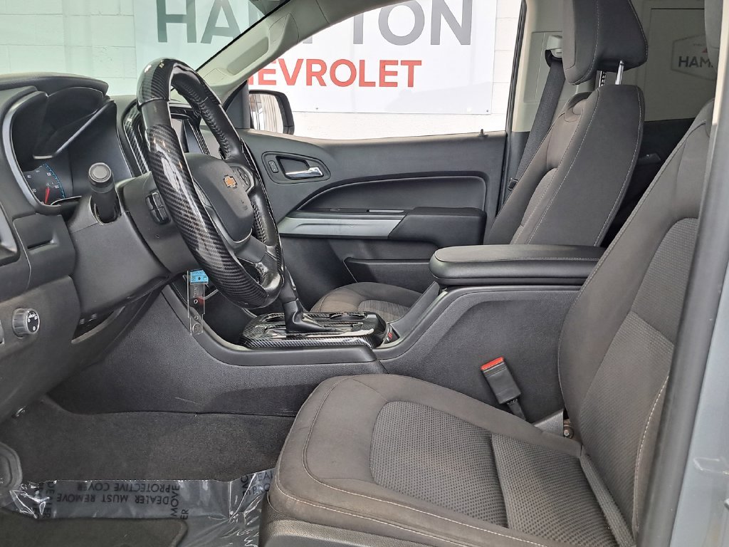 Used 2020 Gray Chevrolet LT image 22