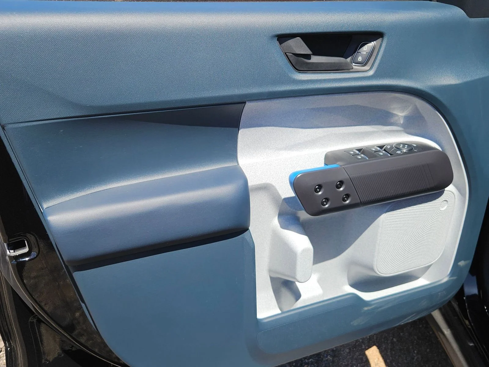 New 2026 Shadow Black Ford XLT image 11