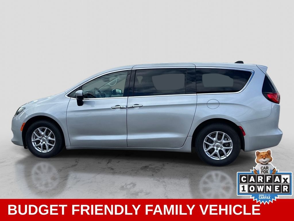 Used 2023 Silver Chrysler LX image 4