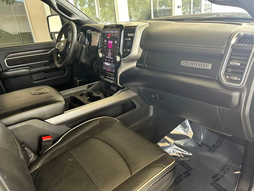 Used 2025 Black Ram Laramie image 27