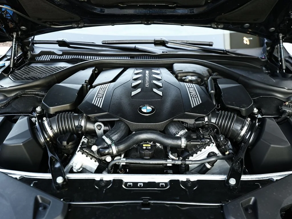 Used 2022 Carbon Black Metallic BMW M850i xDrive image 29
