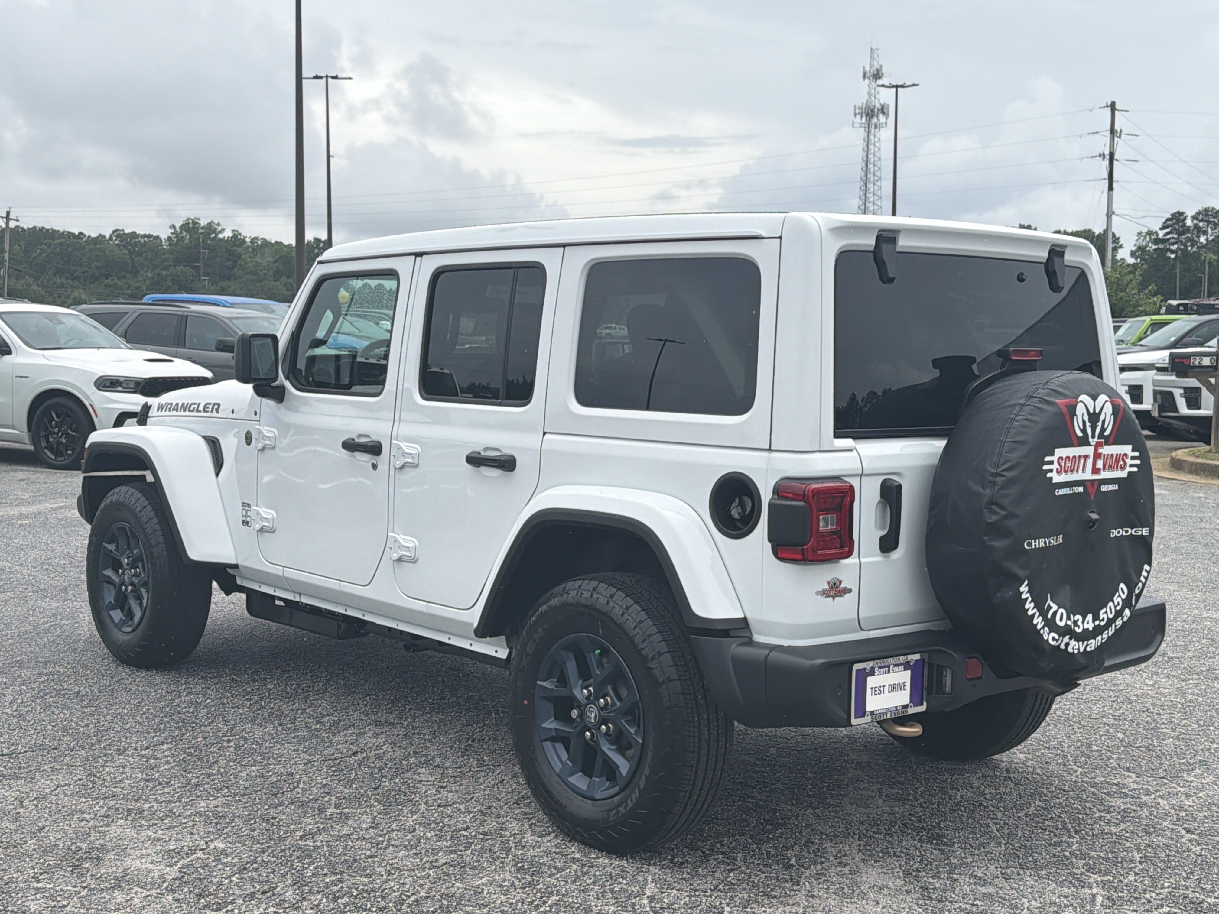 New 2026 Bright White Clear-Coat Exterior Paint Jeep 85th Anniversary image 6