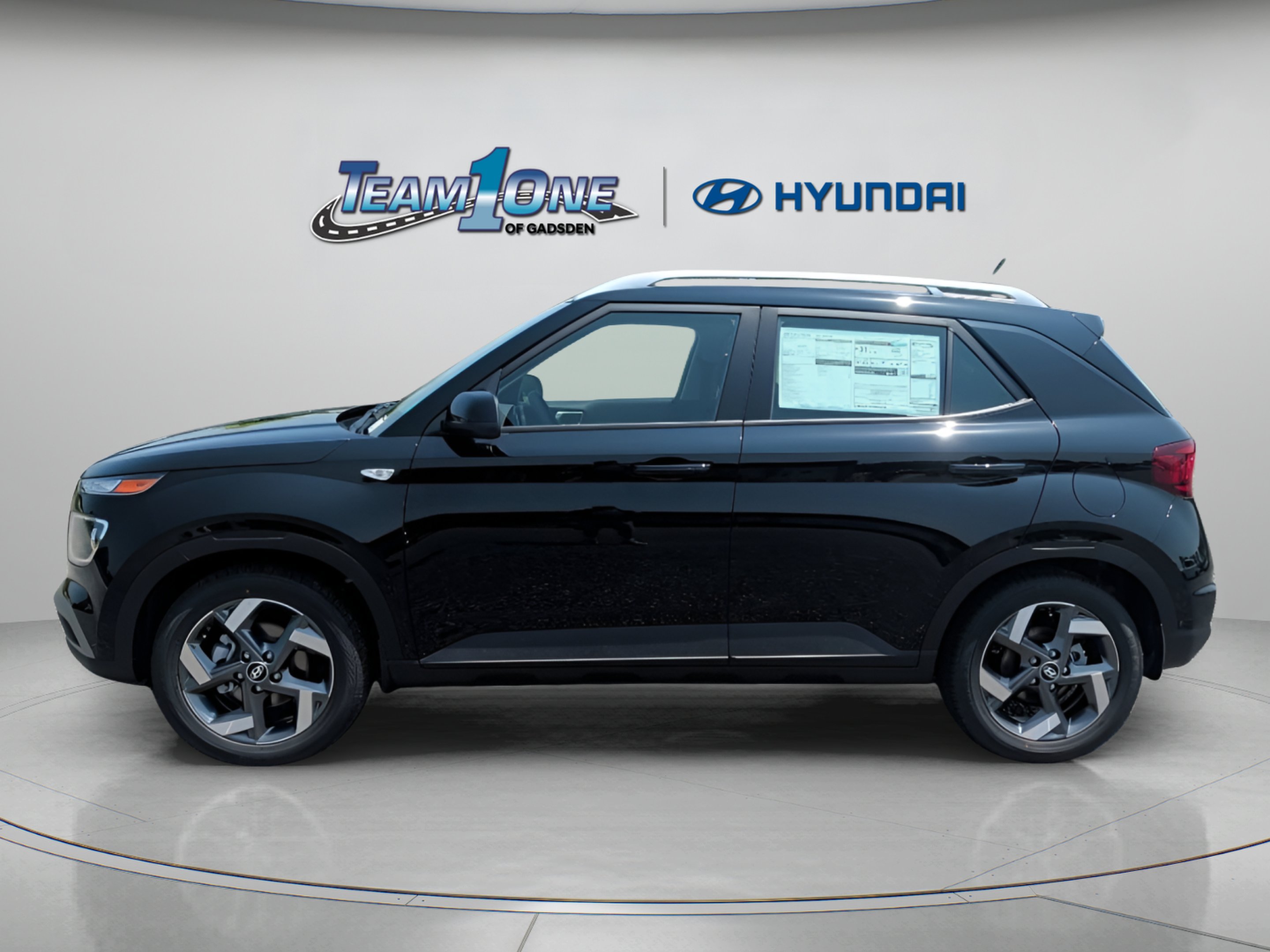New 2026 Onyx Black Hyundai SEL image 5