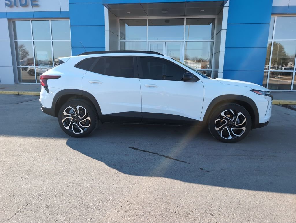 2025 Chevrolet Trax RS