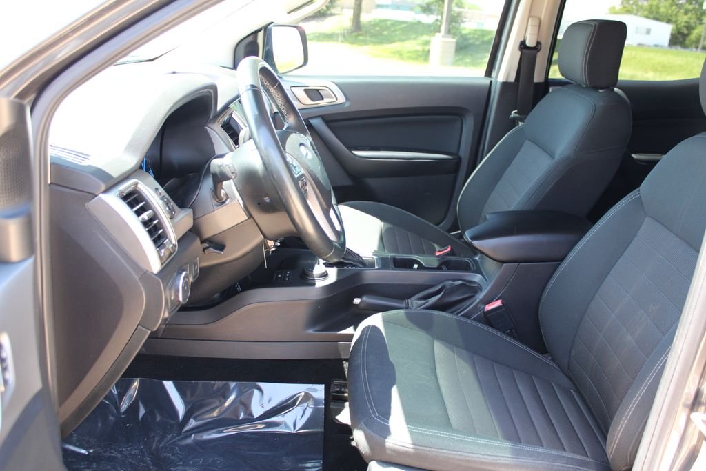 Used 2019 Gray Ford XLT image 6