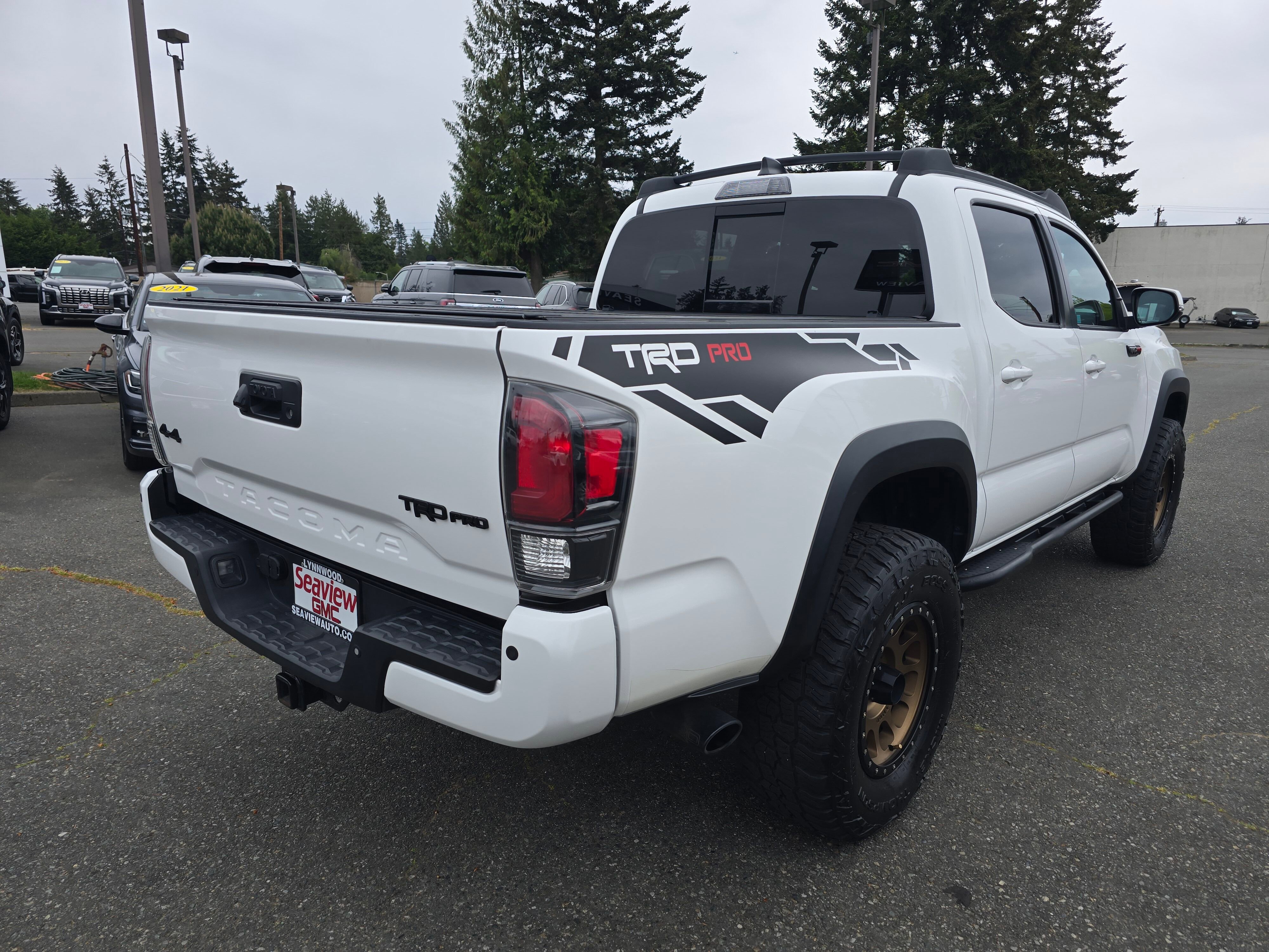 Used 2021  Toyota SR image 3