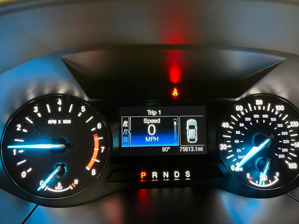 Used 2019 Black Ford SE image 23
