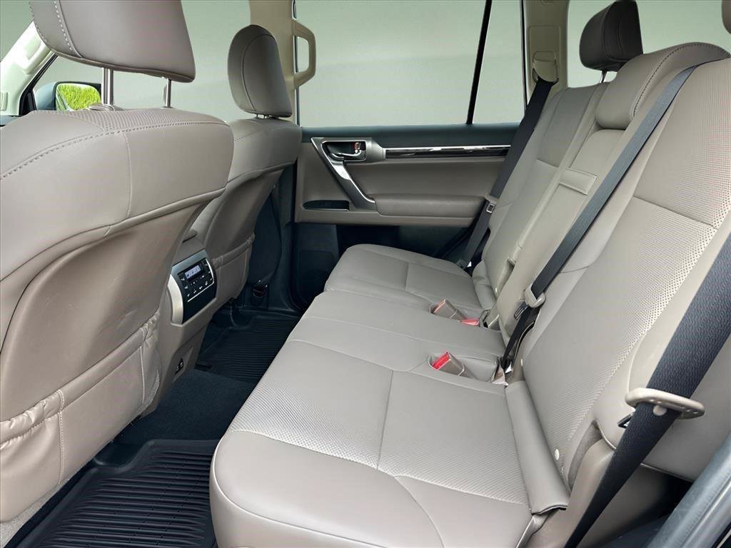 Used 2023 Black Onyx Lexus GX 460 Premium image 18