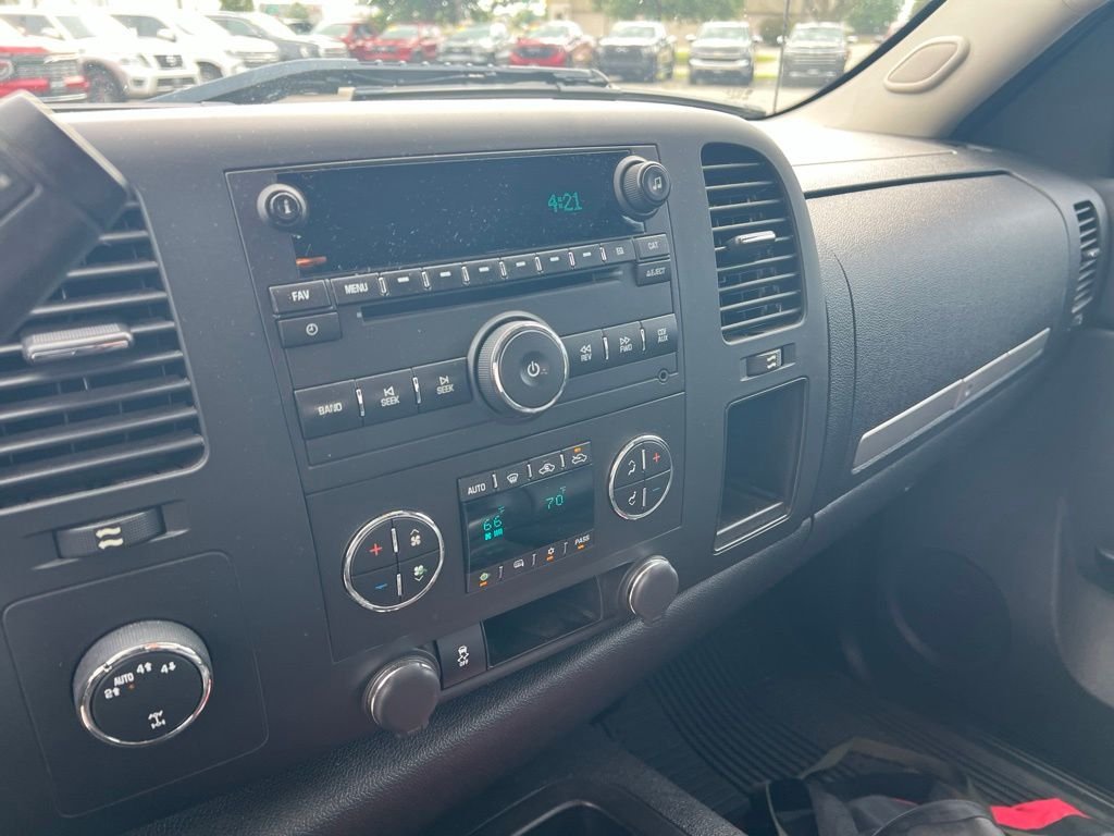 Used 2012 Black Chevrolet LT image 8
