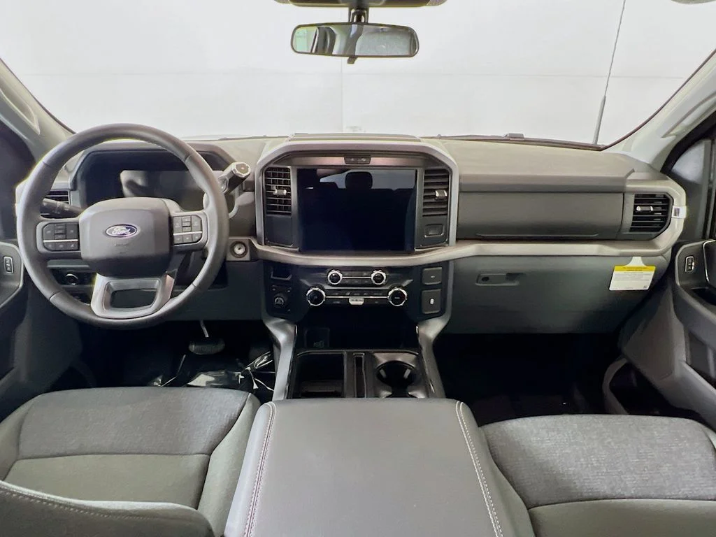 New 2026 Agate Black Metallic Ford XLT image 7