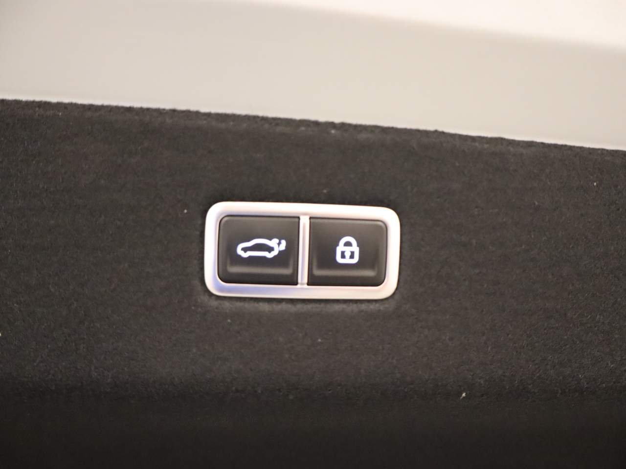 Certified Used 2025 Curated Silver Metallic Hyundai SEL image 20