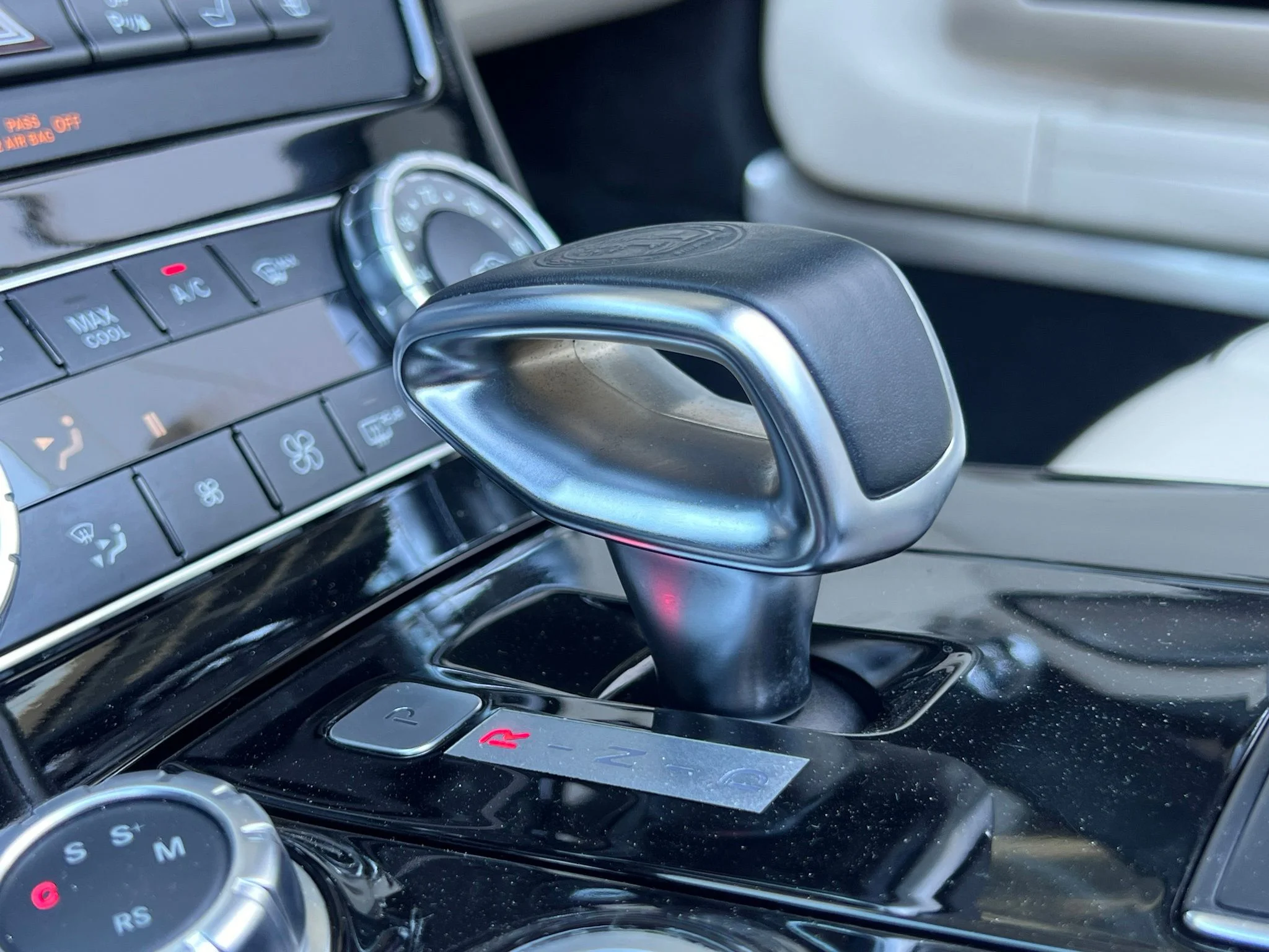 Used 2012 Silver Mercedes-Benz Base image 29