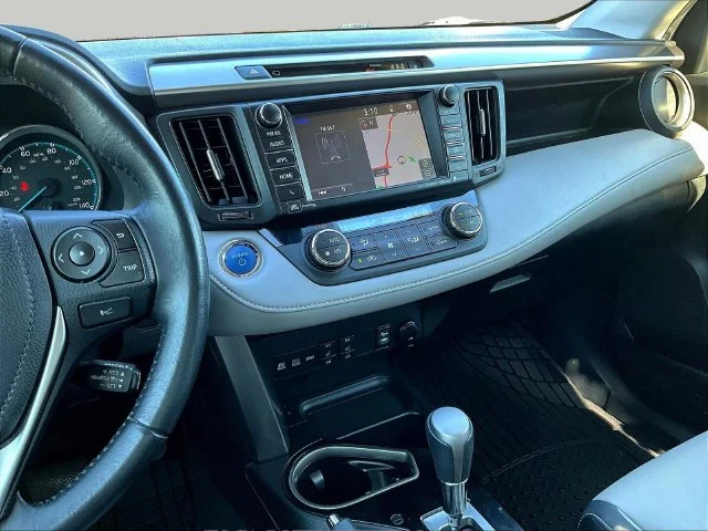 Used 2018 Gray Toyota Limited image 12