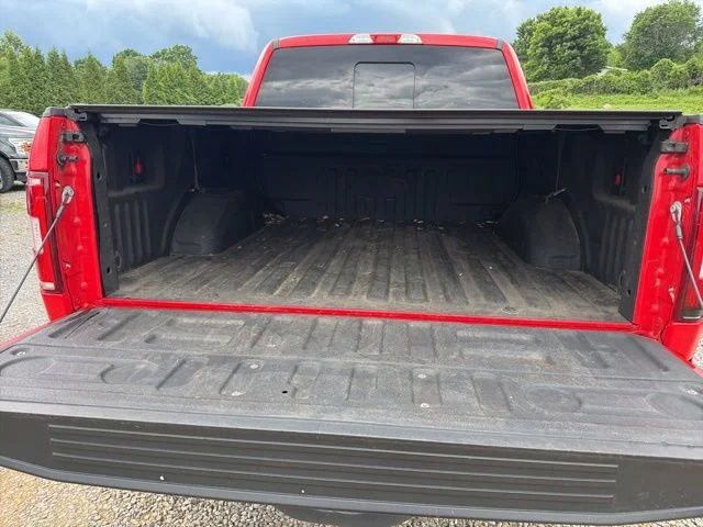Used 2019 Red Ford XLT image 11
