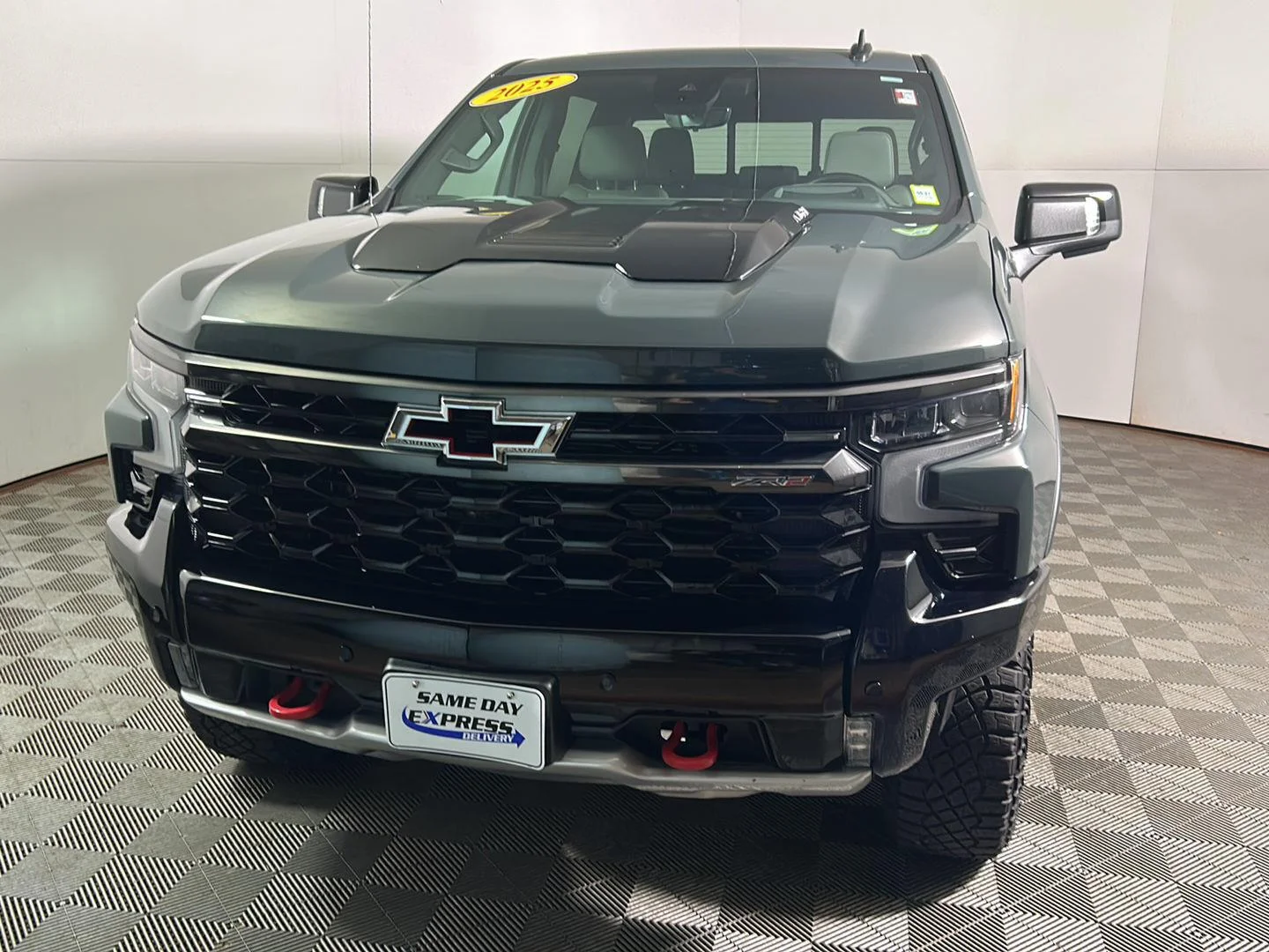 Used 2025 Cypress Gray Chevrolet ZR2 image 12