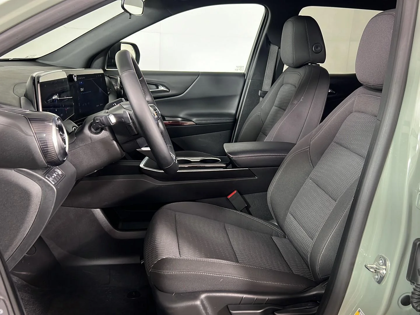 Used 2025 Cacti Green Chevrolet LT image 12
