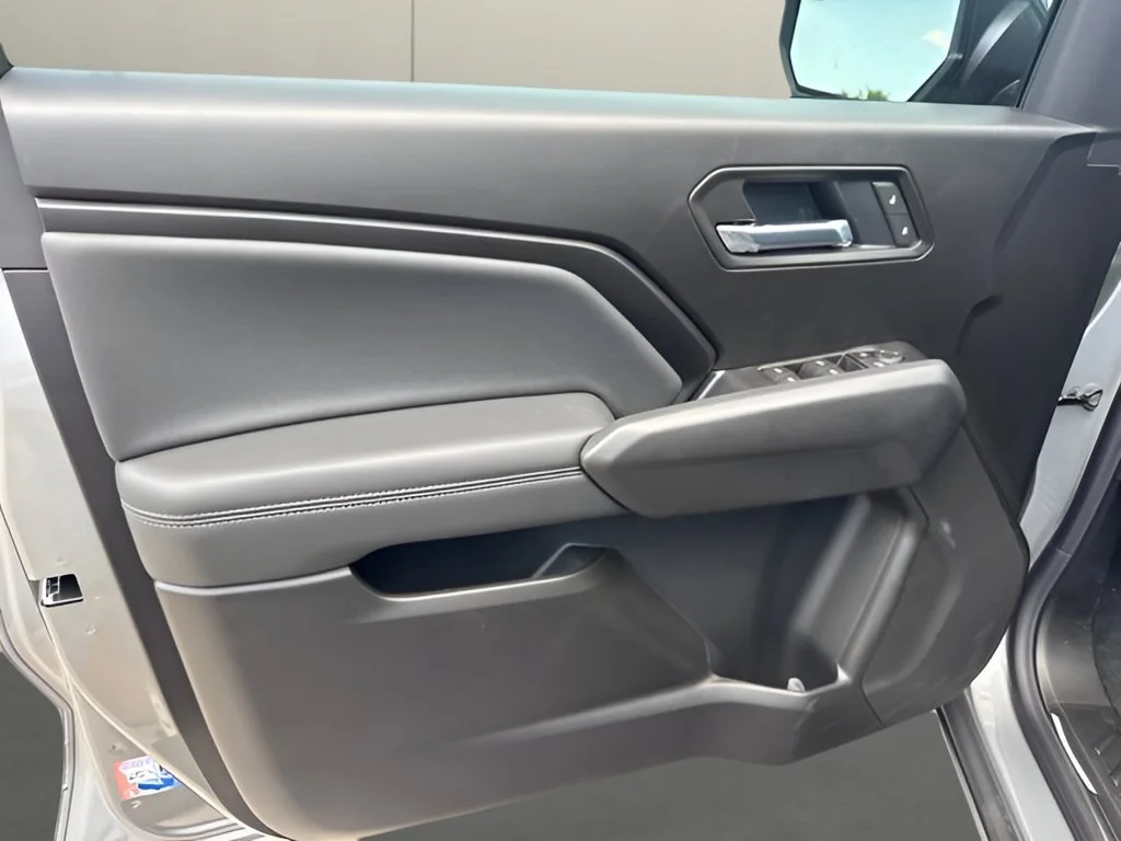New 2026 Sterling Gray Metallic Chevrolet LT image 9