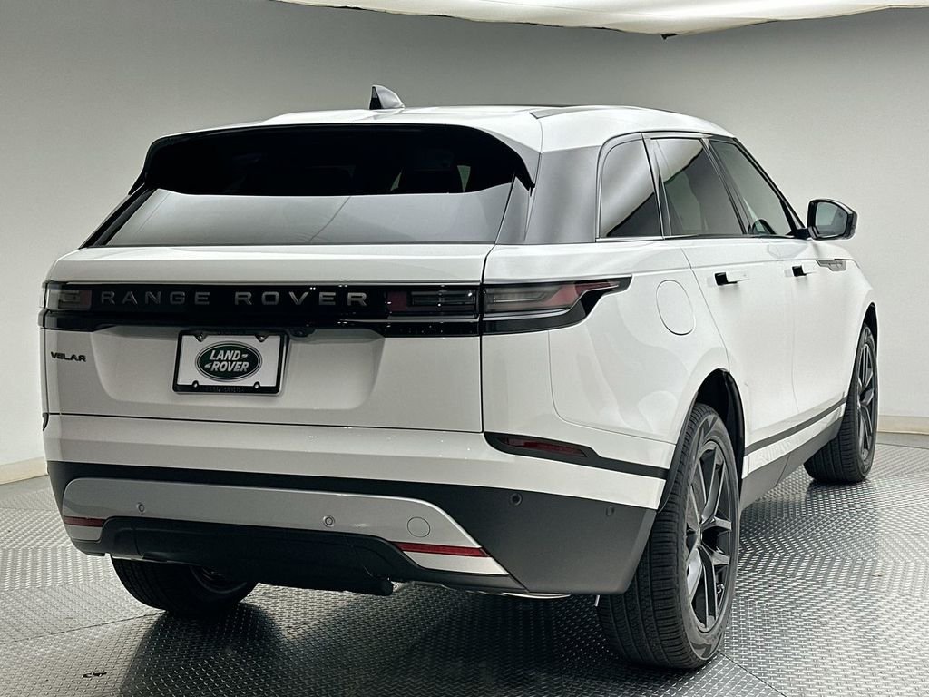 New 2026 Fuji White Land Rover S image 3
