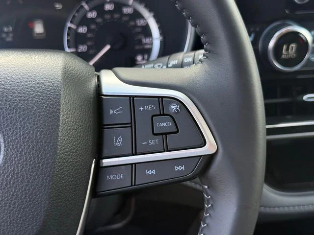 Certified Used 2025  Toyota XLE image 47