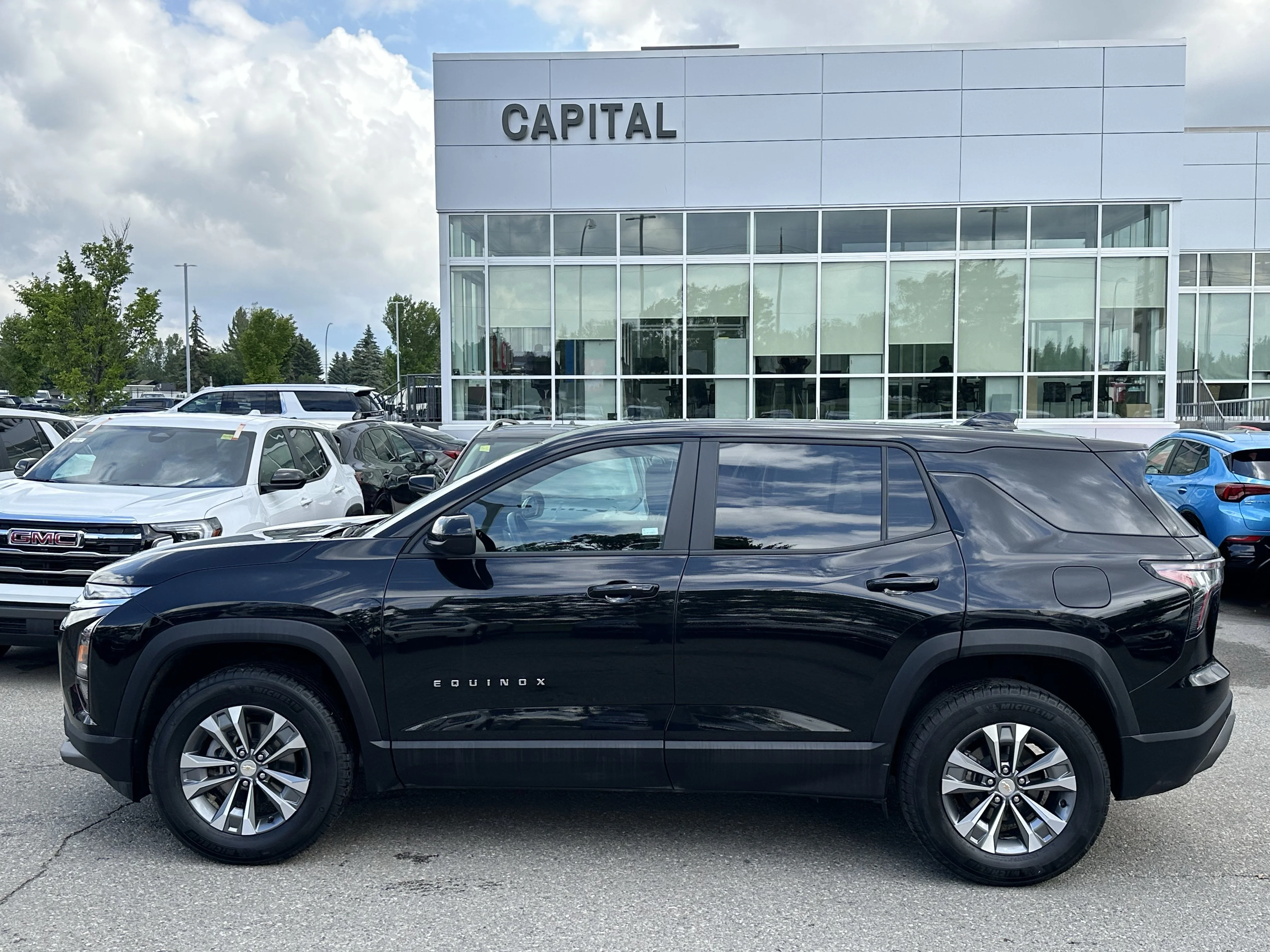 Certified Used 2026  Chevrolet AWD LT image 3