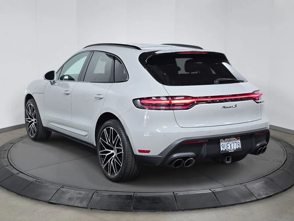 View 3