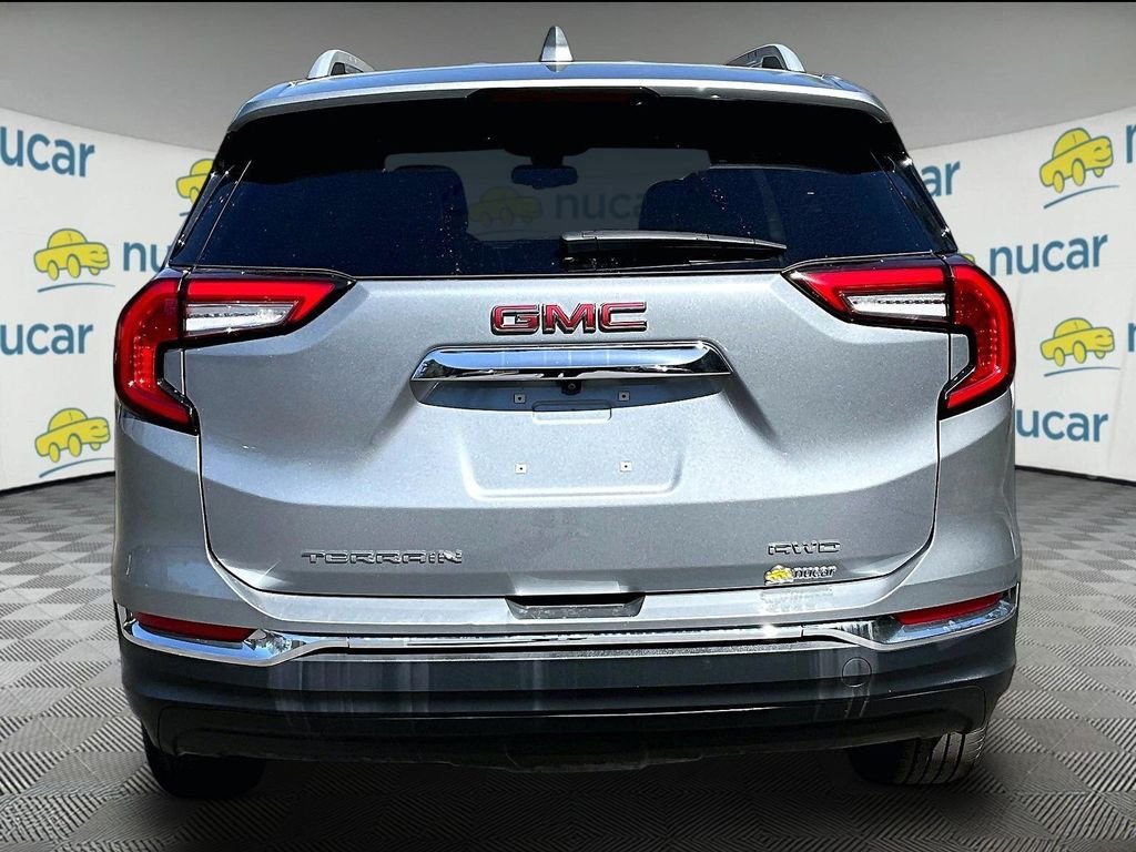 Used 2023 Silver GMC SLT image 7