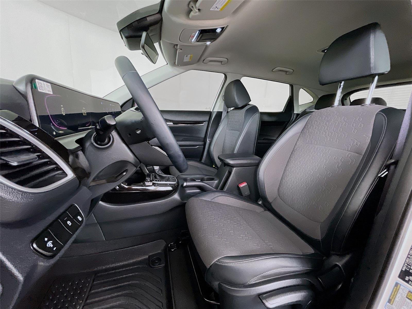Used 2025 Clear White/Fusion Black Roof Kia S image 25