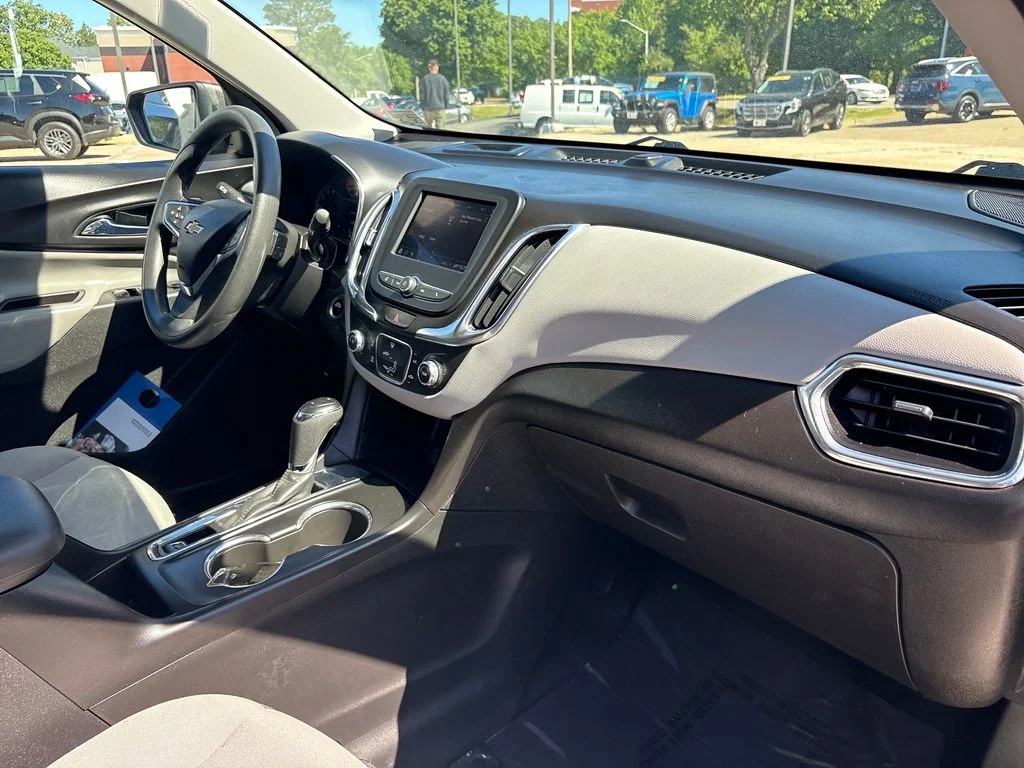 Used 2020 Black Chevrolet LS image 31