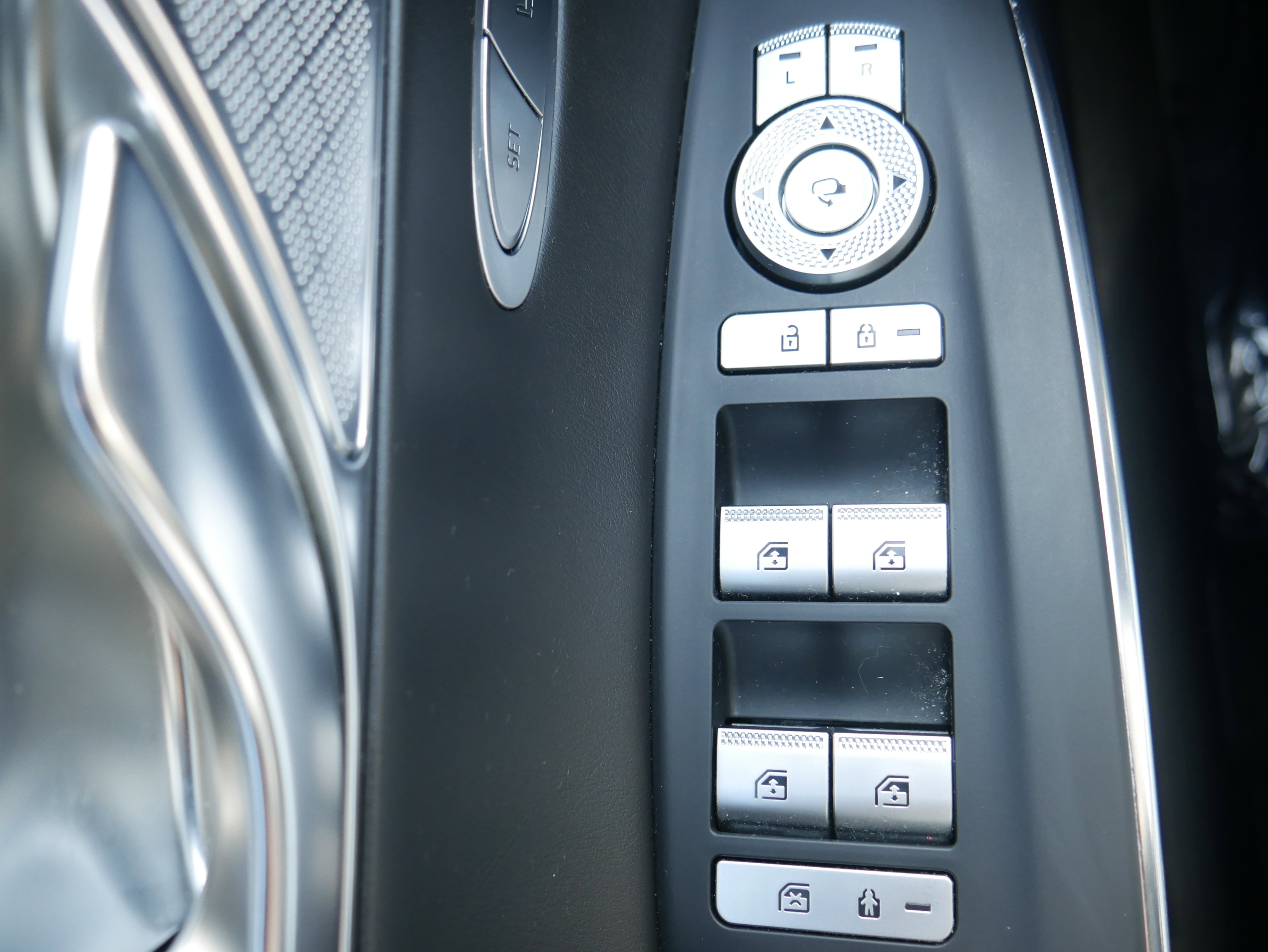 Used 2023 Green Genesis 2.5T AWD image 31