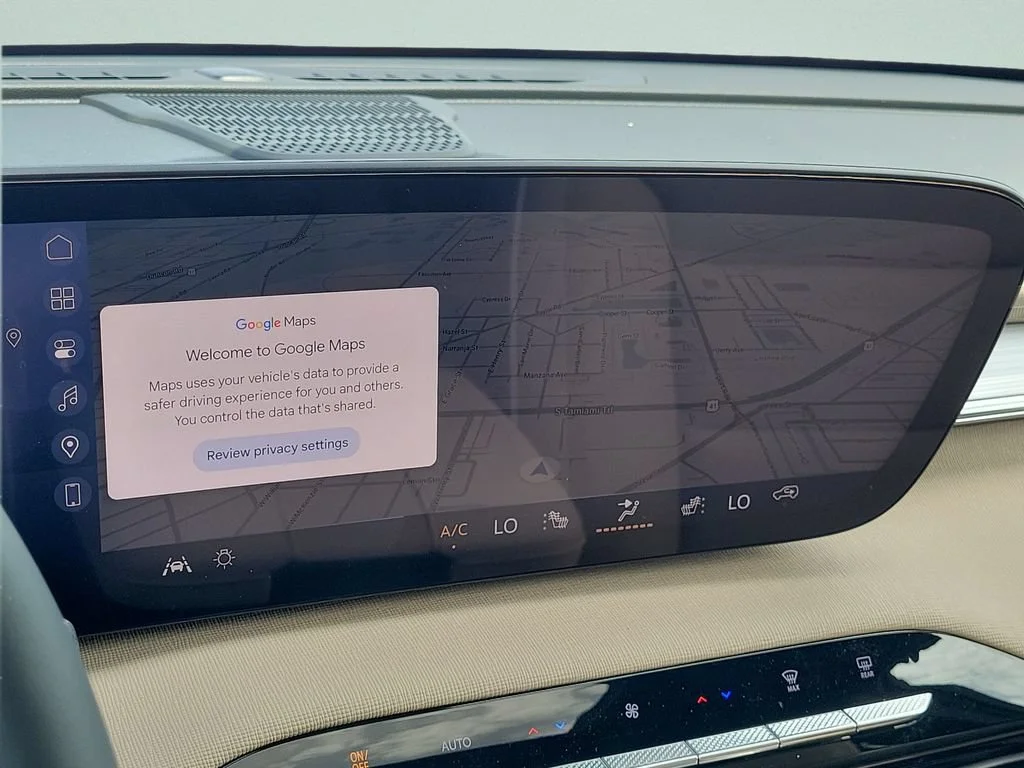 New 2026 Iridescent White Tricoat Buick Preferred image 19