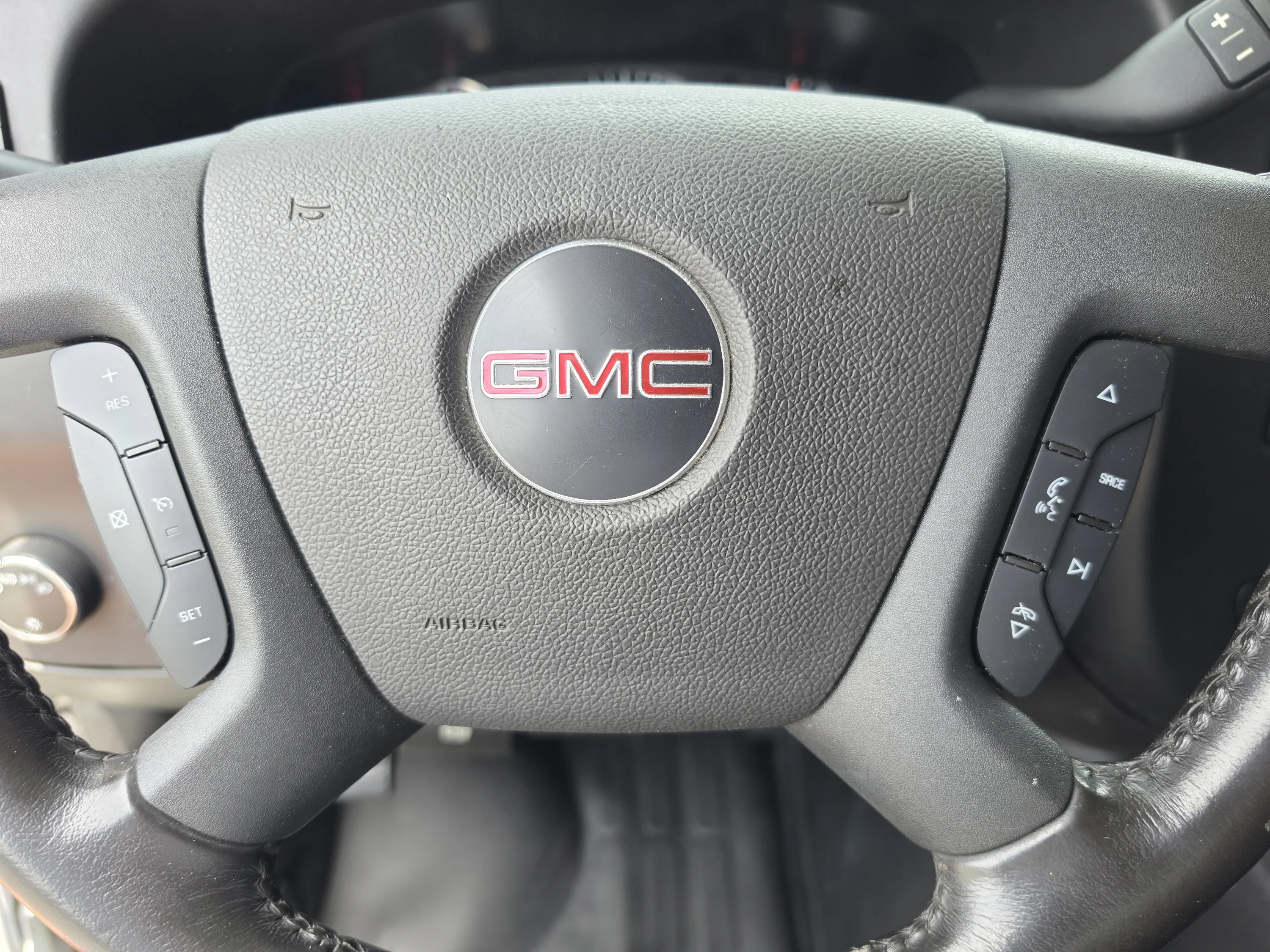 Used 2023 Summit White GMC Work Van image 31