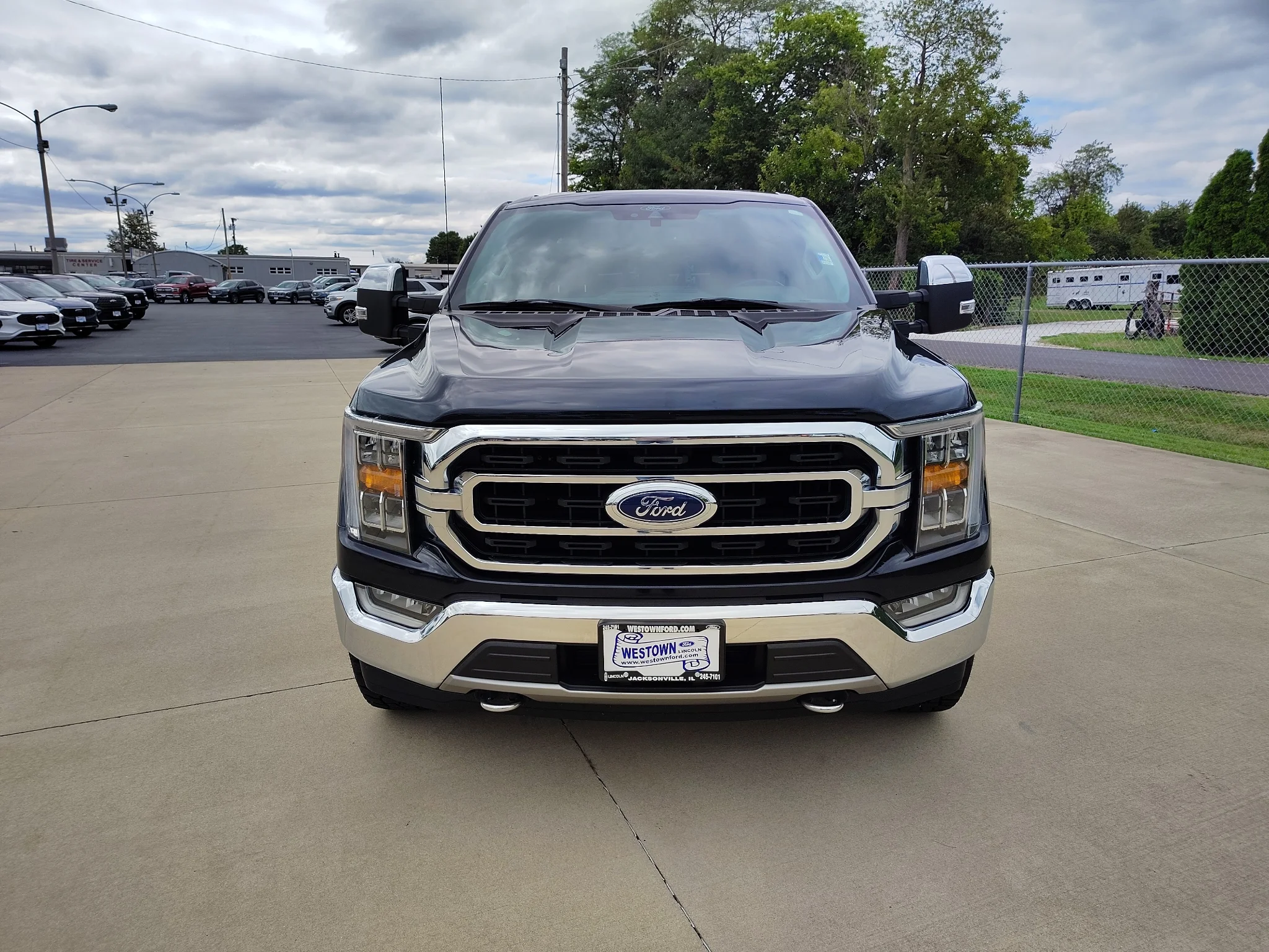 Used 2021 Antimatter Blue Metallic Ford XLT image 8