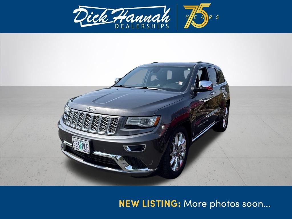 Used 2014 Gray Jeep Summit image 1