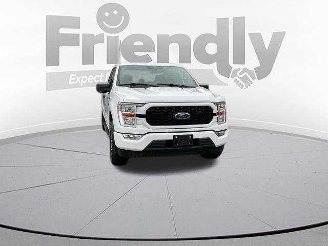 Used 2021 White Ford XL image 23