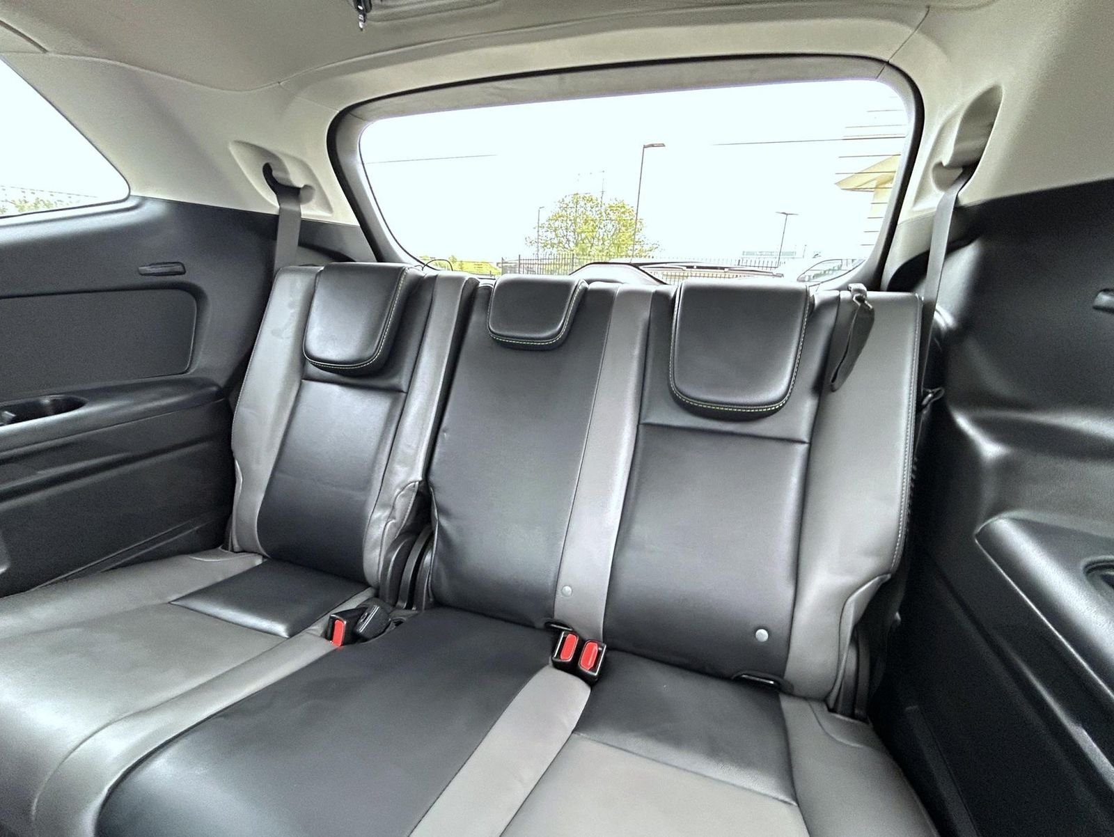 Used 2024 Gray Subaru Onyx Edition image 22