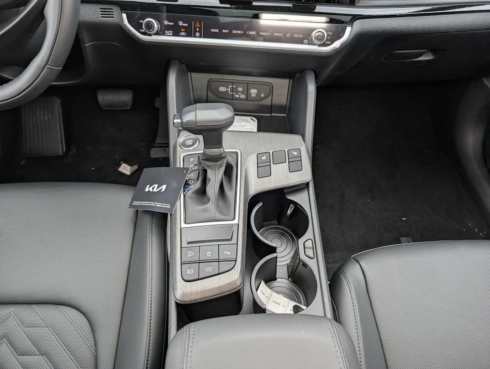New 2026 Glacial White Pearl Kia X-Line image 13