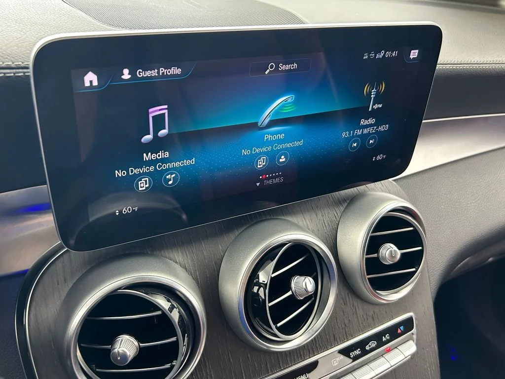 Used 2022 Diamond White Mercedes-Benz GLC 300 Coupe image 25
