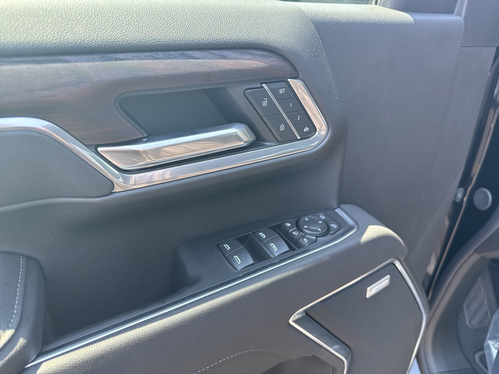 2025 GMC Sierra 3500HD SLT - Photo 10