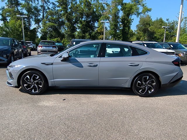 Used 2024 Blue Hyundai SEL image 7