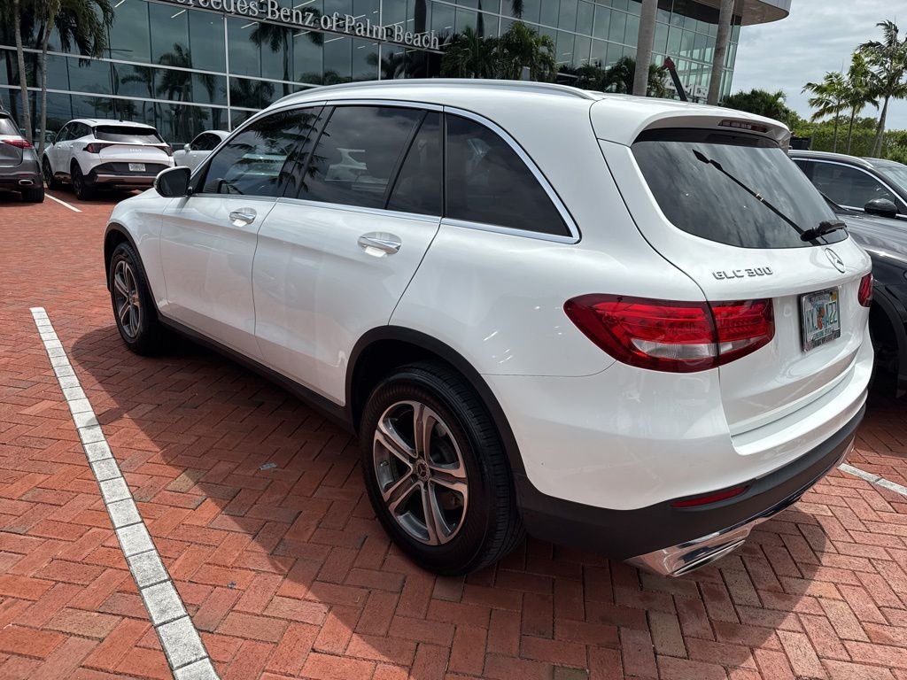 Used 2019 White Mercedes-Benz GLC 300 image 7