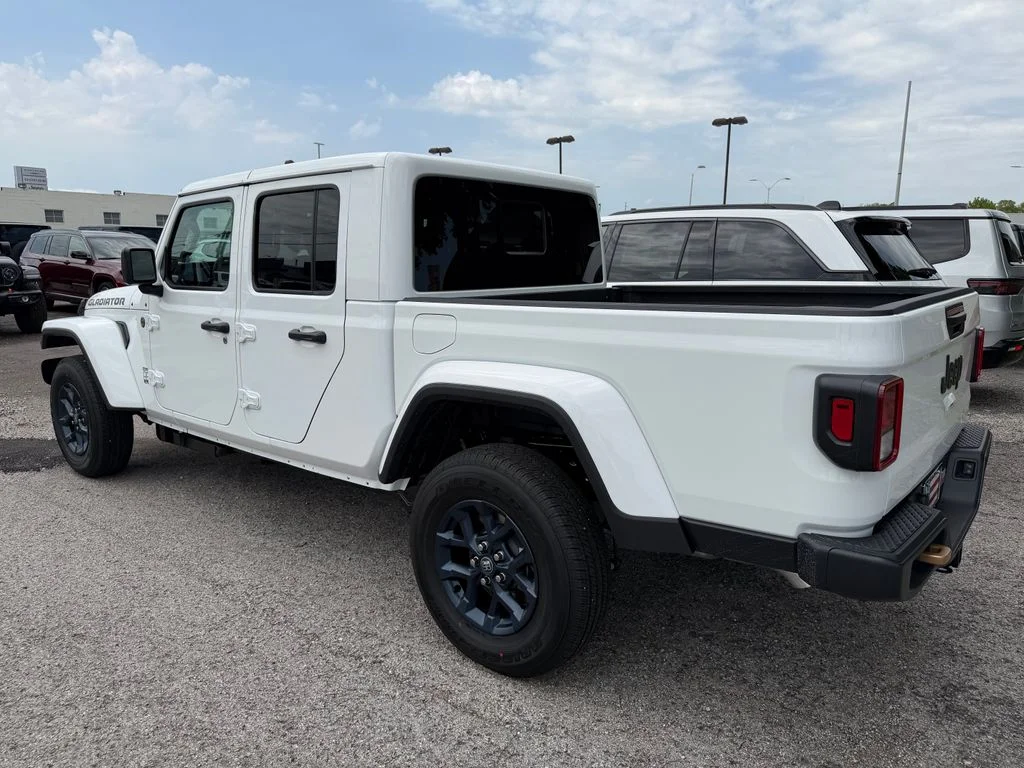 New 2026 White/off-white Jeep 85th Anniversary Edition image 25