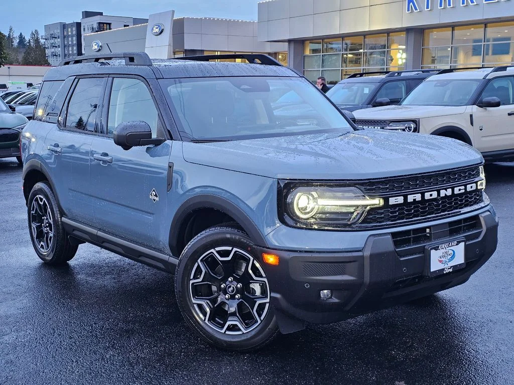 2025 Ford Bronco Sport Outer Banks 4X4's photo