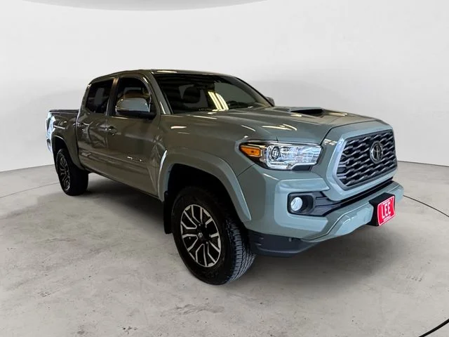 Used 2022  Toyota TRD Sport image 8