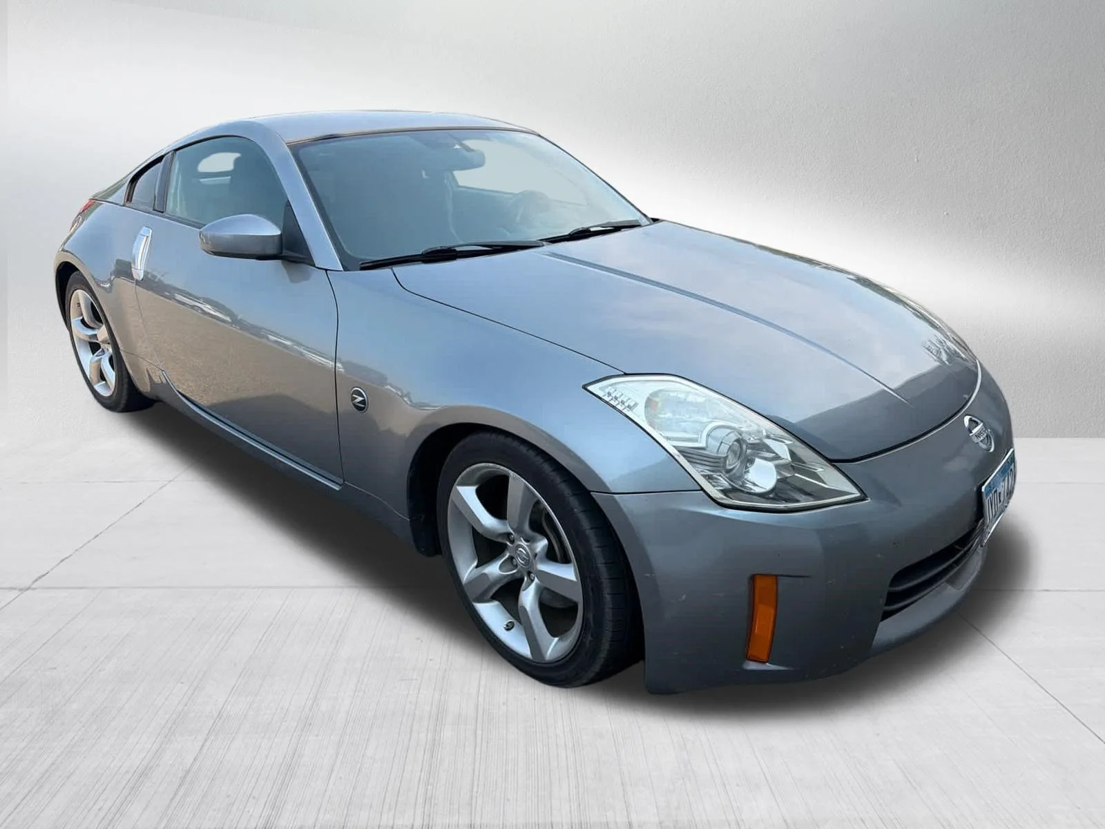 Used 2006 Silverstone Metallic Nissan Enthusiast image 4