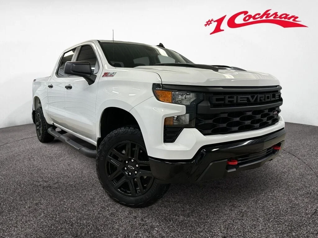 2023 Chevrolet Silverado 1500 Custom Trail Boss 4X4 Crew Cab Short Box's photo