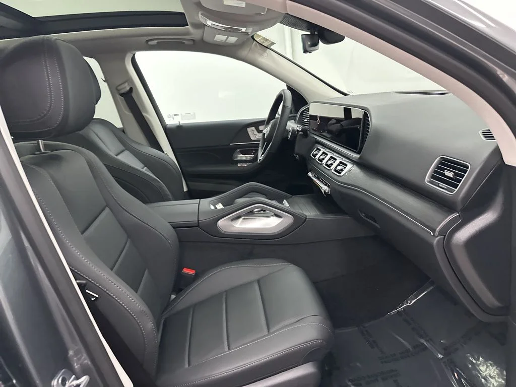 Used 2026 Gray Mercedes-Benz GLE 350 image 29