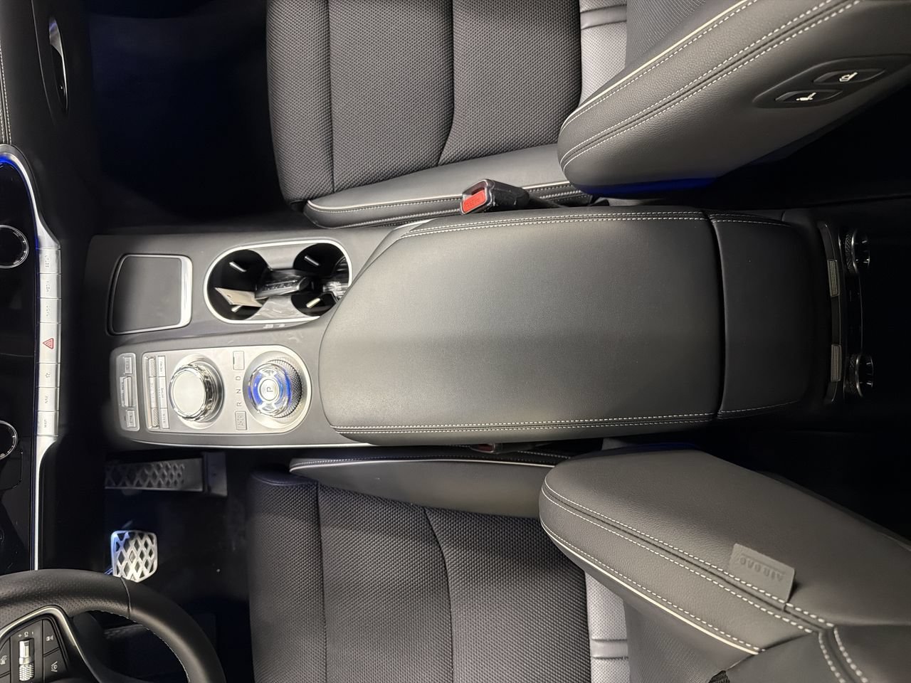 2023 GENESIS GV70 Standard - Photo 23