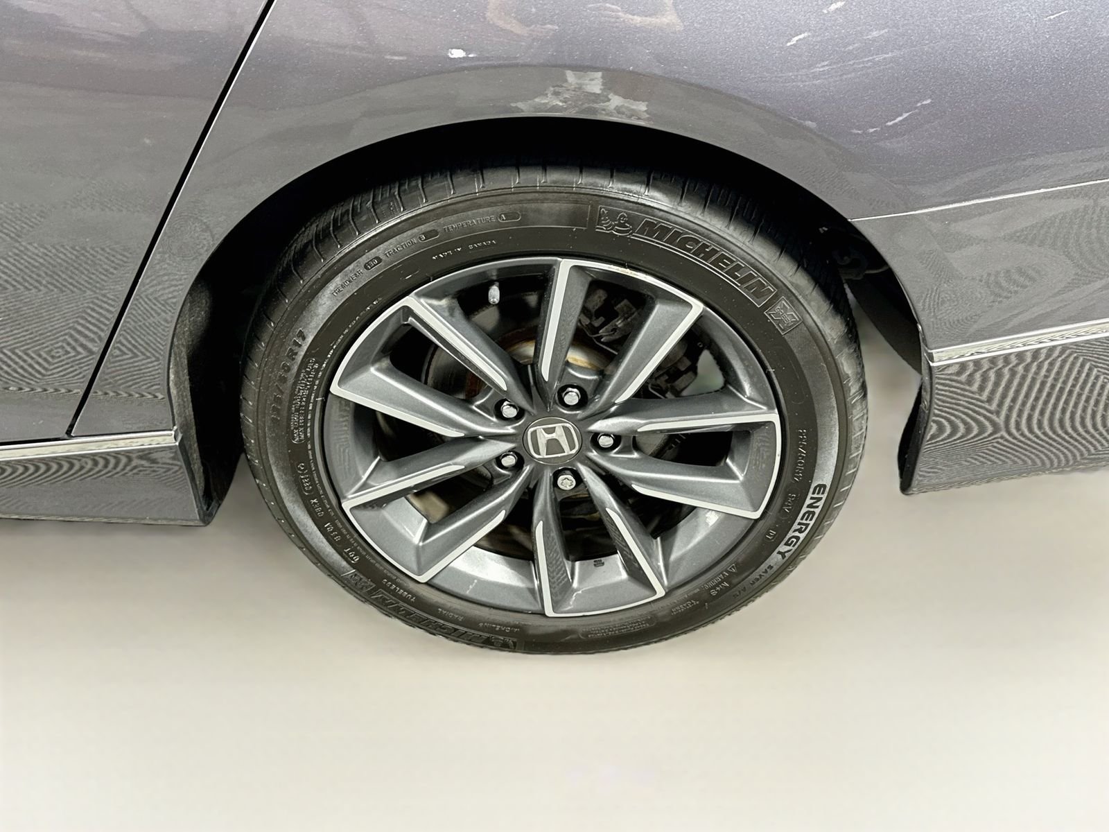 Used 2021  Honda EX-L image 5