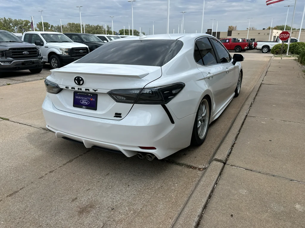 Used 2021 Super White Toyota SE image 10